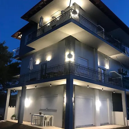 Apartment Athena's & *