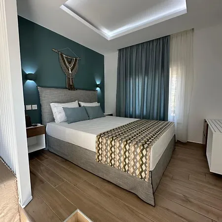 Athena's & Sykia Chalkidikis