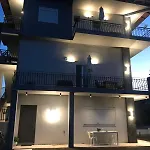 Athena's & Apartman *